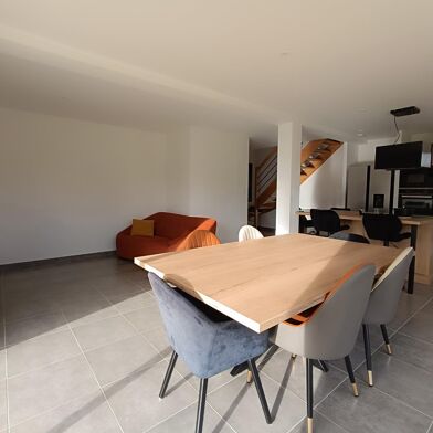 Maison 6 pièces 270550 €