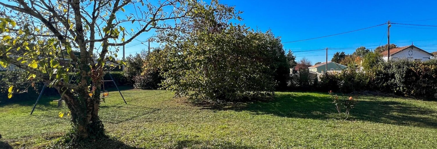 Terrain  710 m² à vendre à Ambarès-et-Lagrave (33440)