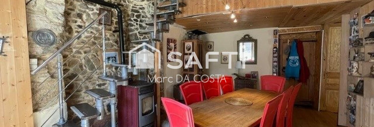 Maison 10 Pièces 225 m² à vendre à Chevrières (42140)