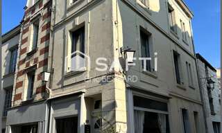 Immeuble  195 m² à vendre à Chinon (37500)