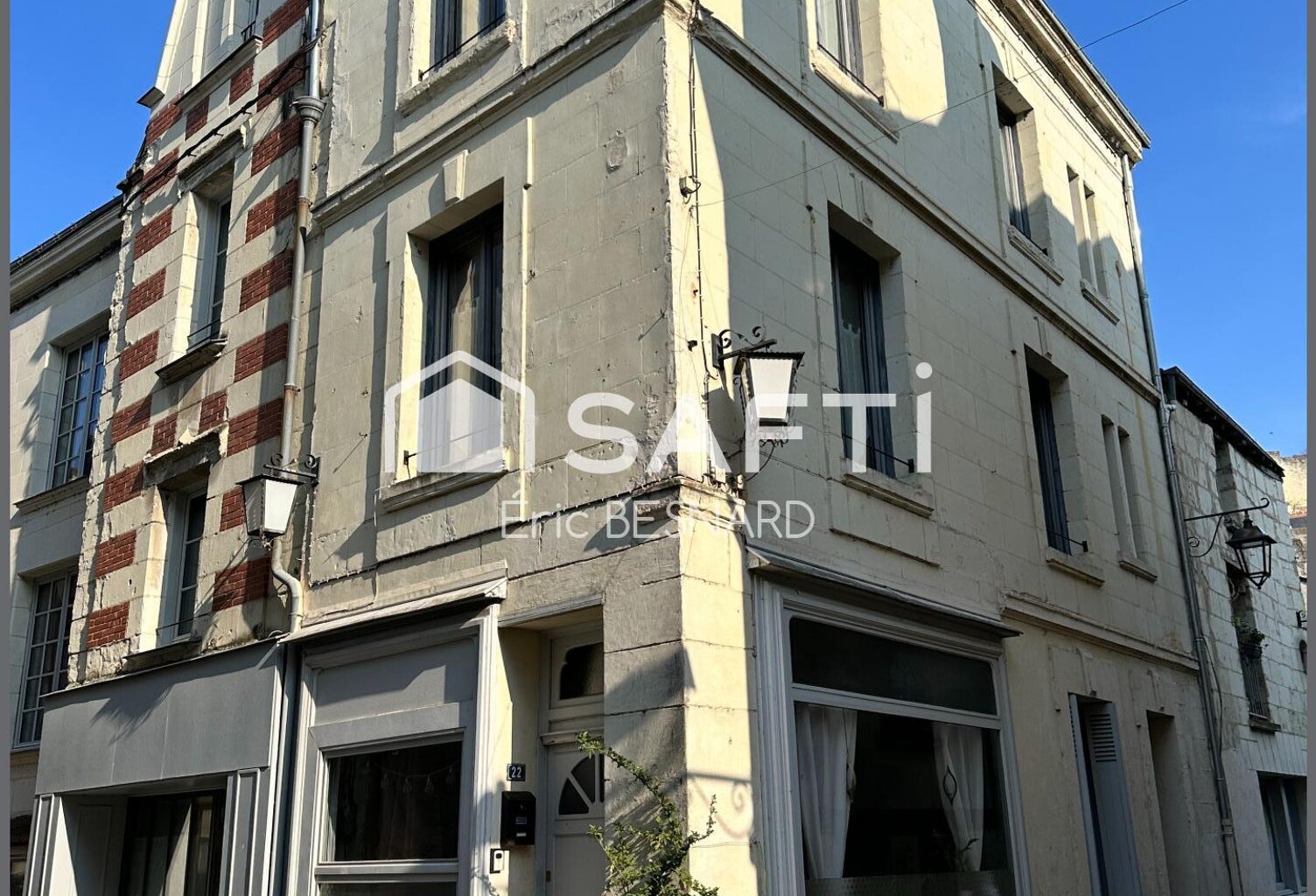 Immeuble 8 pièces 195 m2 environ 37500 CHINON — photo 1