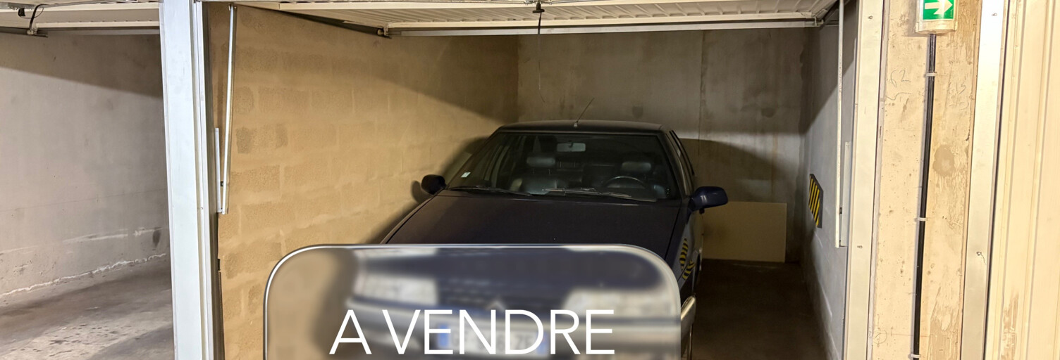 Garage  15 m² à vendre à Marseille 12 (13012)