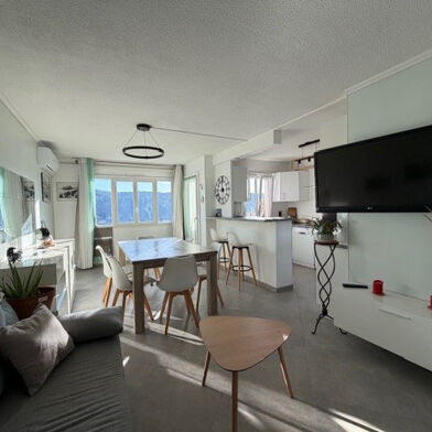 Appartement 2 pièces 900 €