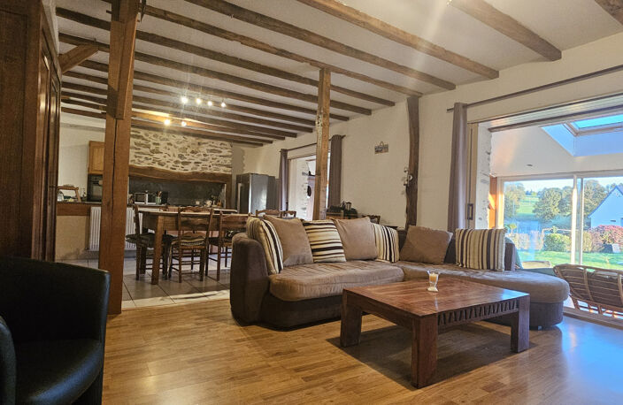 Propriété : T6- dépendances- +/-3 ha de prairie -Lubersac 19 — photo 4