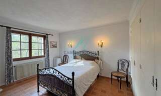 Maison 5 Pièces 137 m² à vendre à Le Rouret (06650)