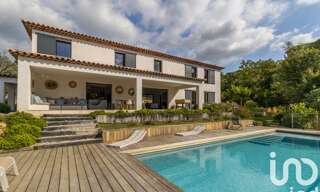 Maison 6 Pièces 200 m² à vendre à Grimaud (83310)