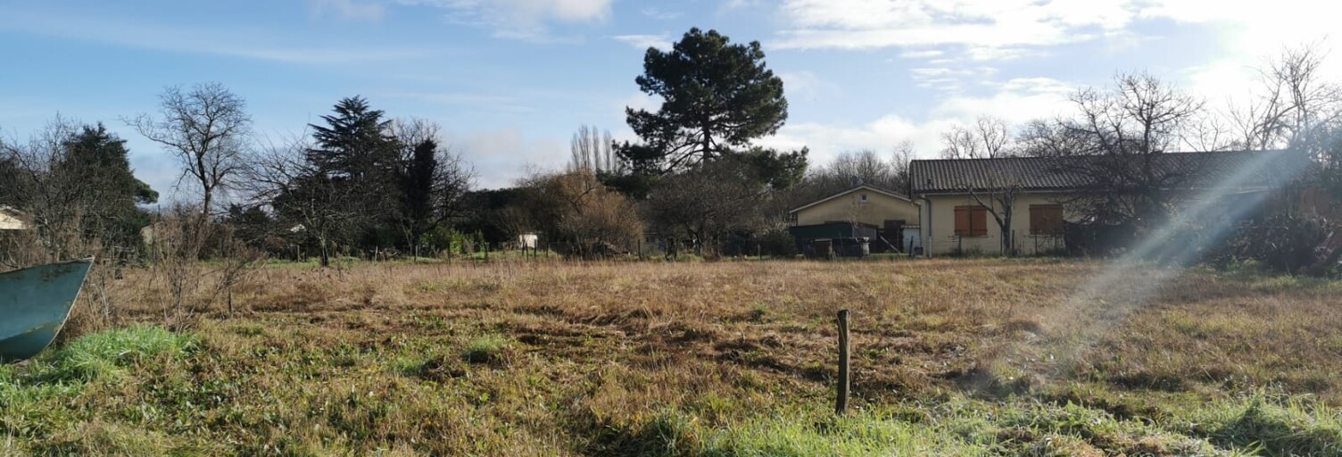 Terrain  2396 m² à vendre à Coutras (33230)