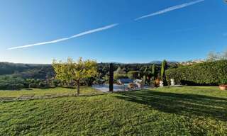 Maison 6 Pièces  m² à vendre à Villeneuve-Loubet (06270)