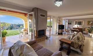 Maison 6 Pièces  m² à vendre à Villeneuve-Loubet (06270)