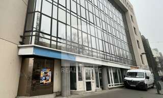 Bureau  2130 m² à louer à Lyon 7 (69007)