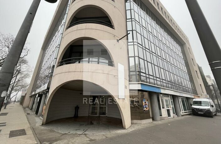 BUREAUX à LOUER — photo 2