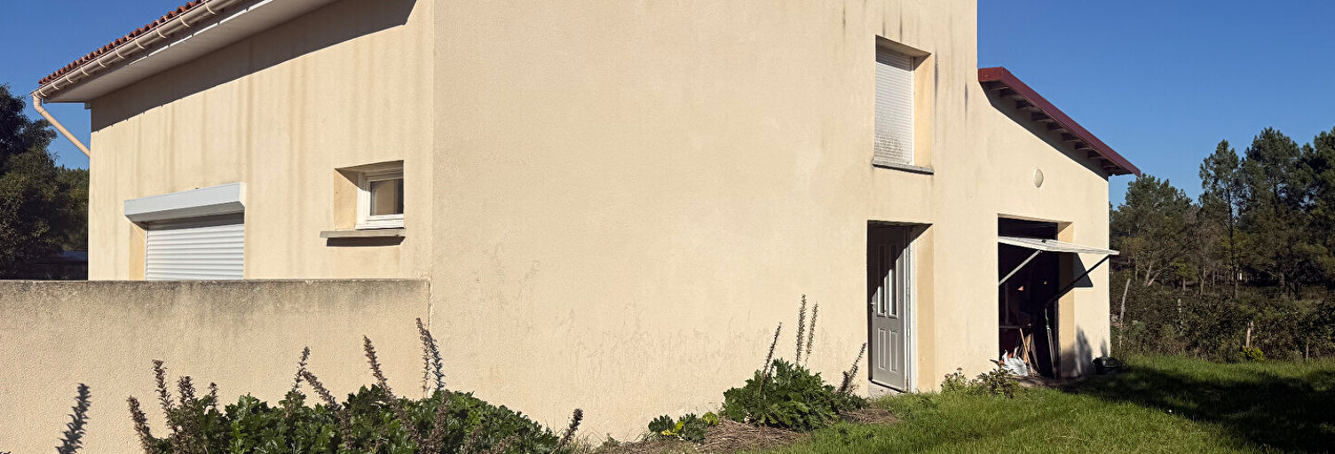 Maison 2 Pièces 118 m² à vendre à Eyrans (33390)