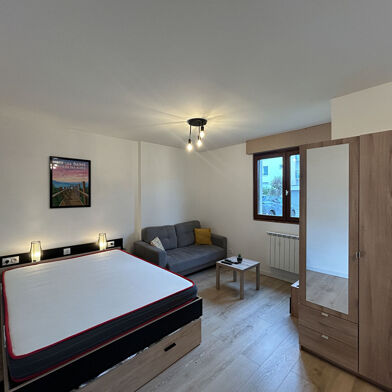 Appartement 1 pièces 690 €