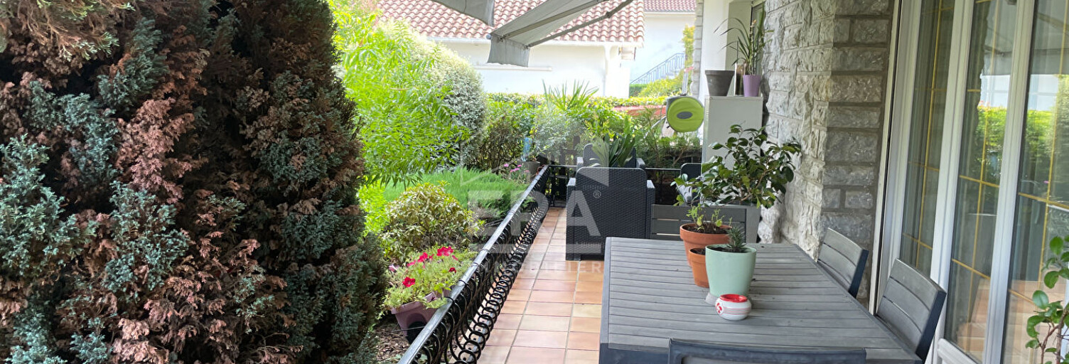 Maison 7 Pièces 223 m² à vendre à Gelos (64110)