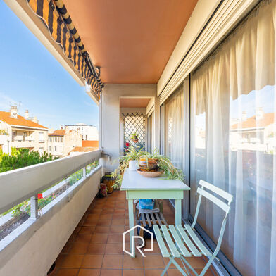 Appartement 5 pièces 298000 €