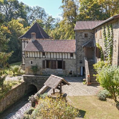 Maison 8 pièces 450000 €