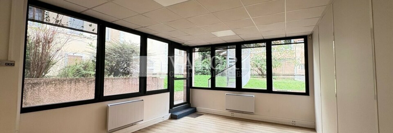 Bureau  332 m² à louer à Lyon 3 (69003)