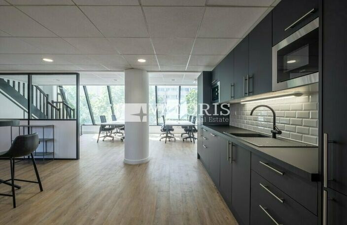 BUREAUX à LOUER — photo 4