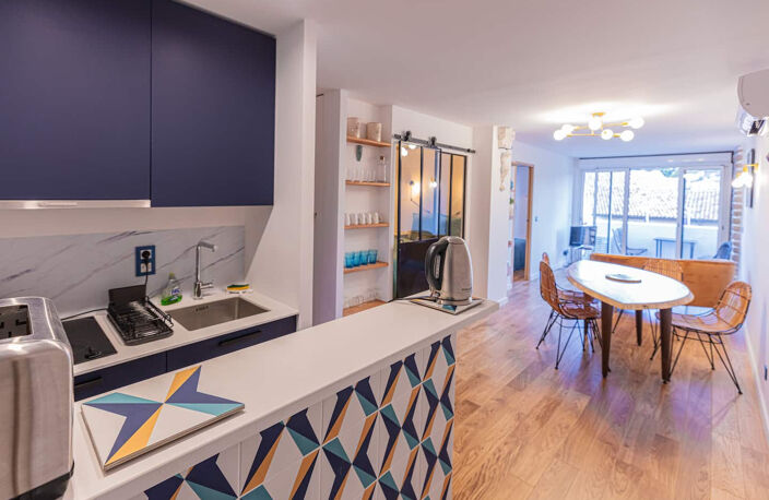 centre de cassis, à 3mn de la plage, T3 av Balcon, rénové par archi! — photo 2