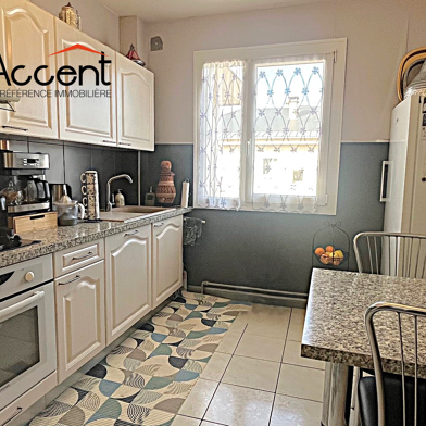 Appartement 4 pièces 135000 €