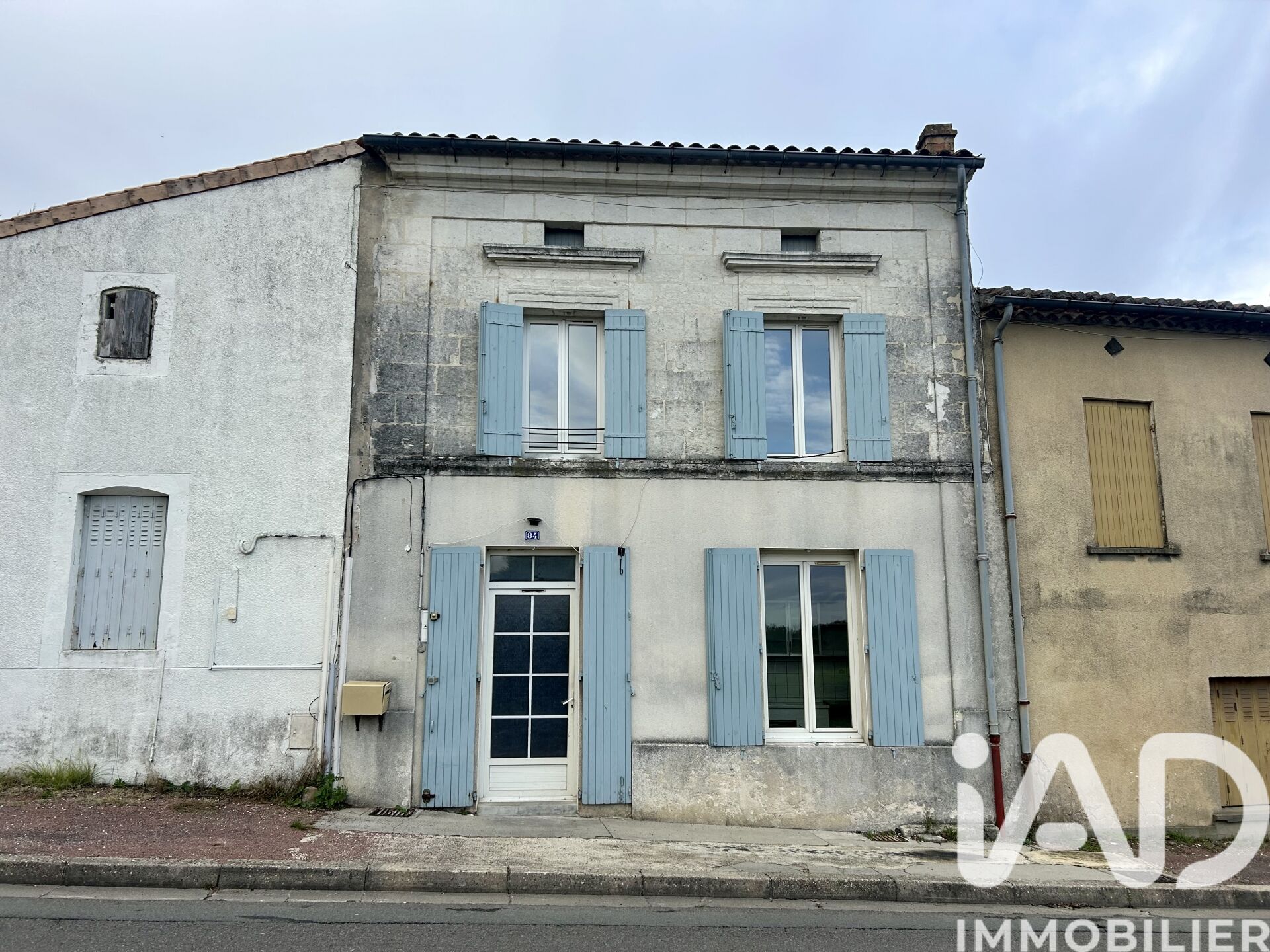 Montlieu-La-Garde - 81m² - 4p. - 3ch.