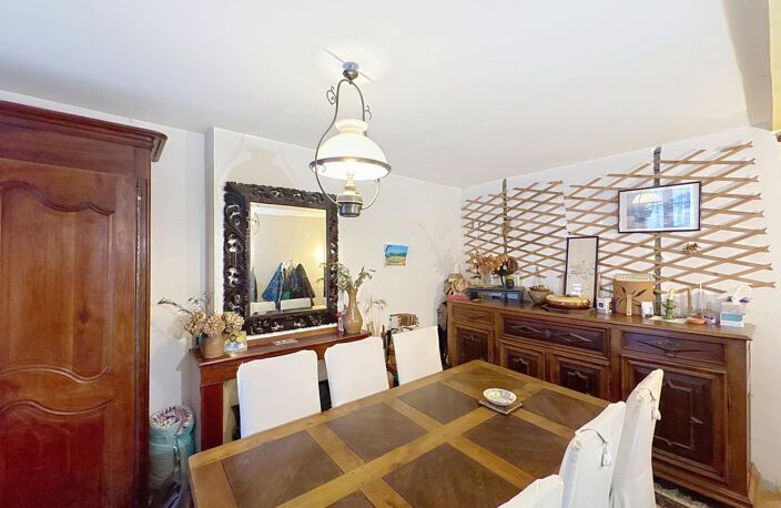 À visiter rapidement  maison de village rénovée — photo 3