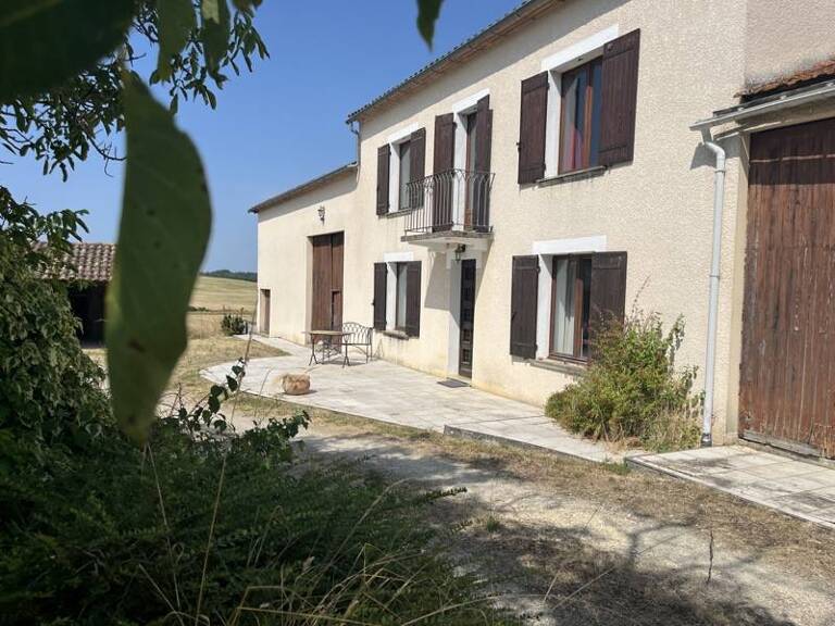 Maison en pierre de 5 pièces principales — photo 1