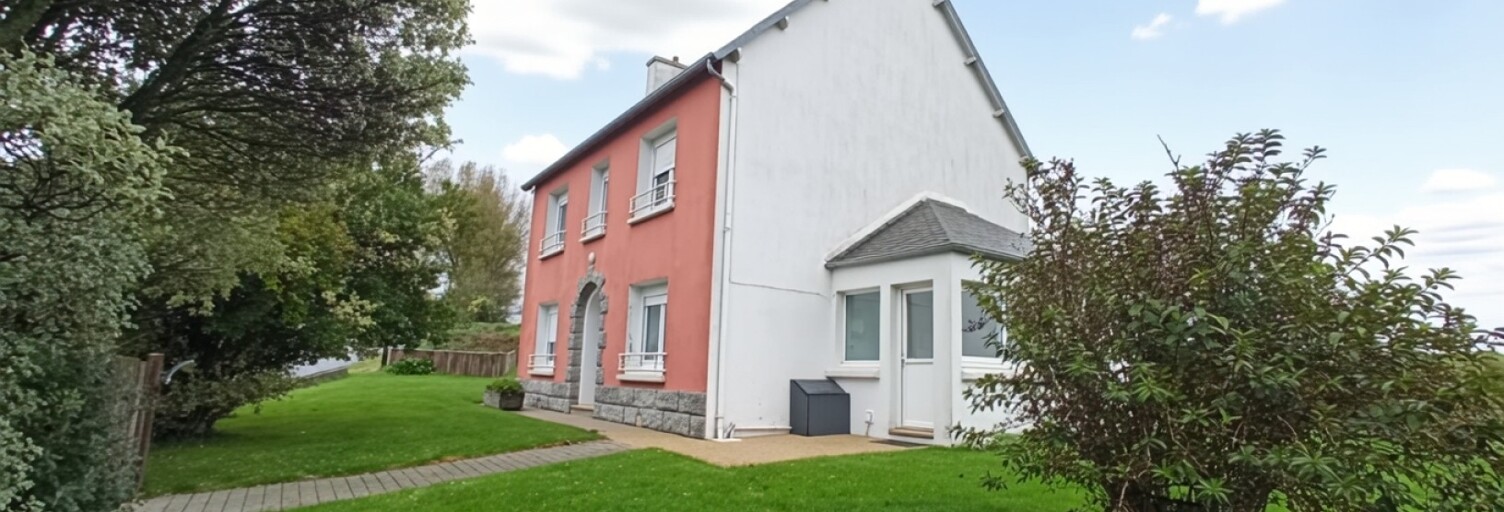 Maison 6 Pièces 114 m² à vendre à Plounévez-Lochrist (29430)