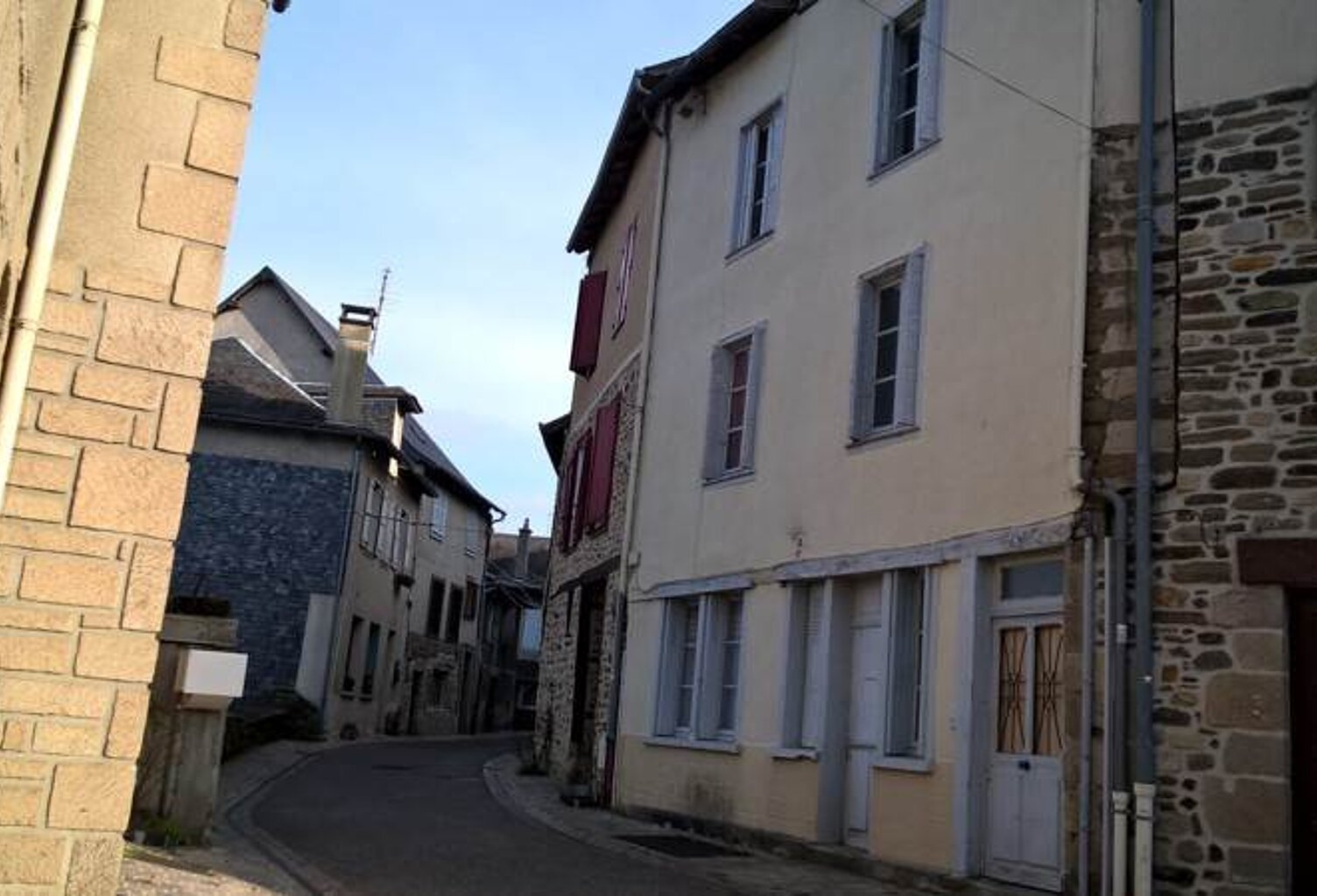 Vente immeuble   Uzerche (19140) — photo 1
