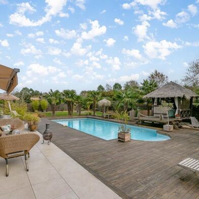 Maison 7 pièces 530400 €