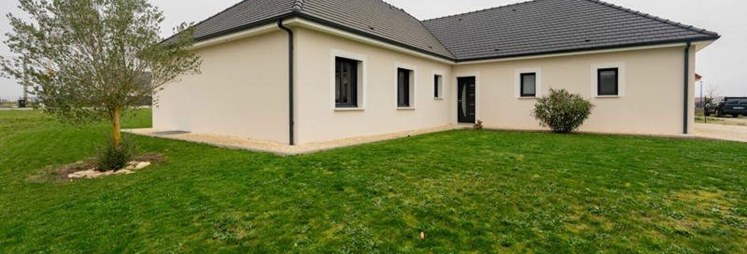 Maison 6 Pièces 140 m² à vendre à Avord (18520)