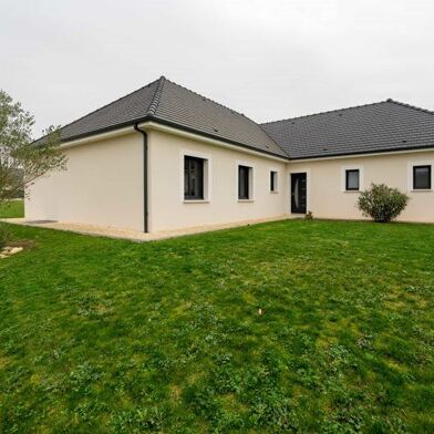 Maison 6 pièces 279900 €