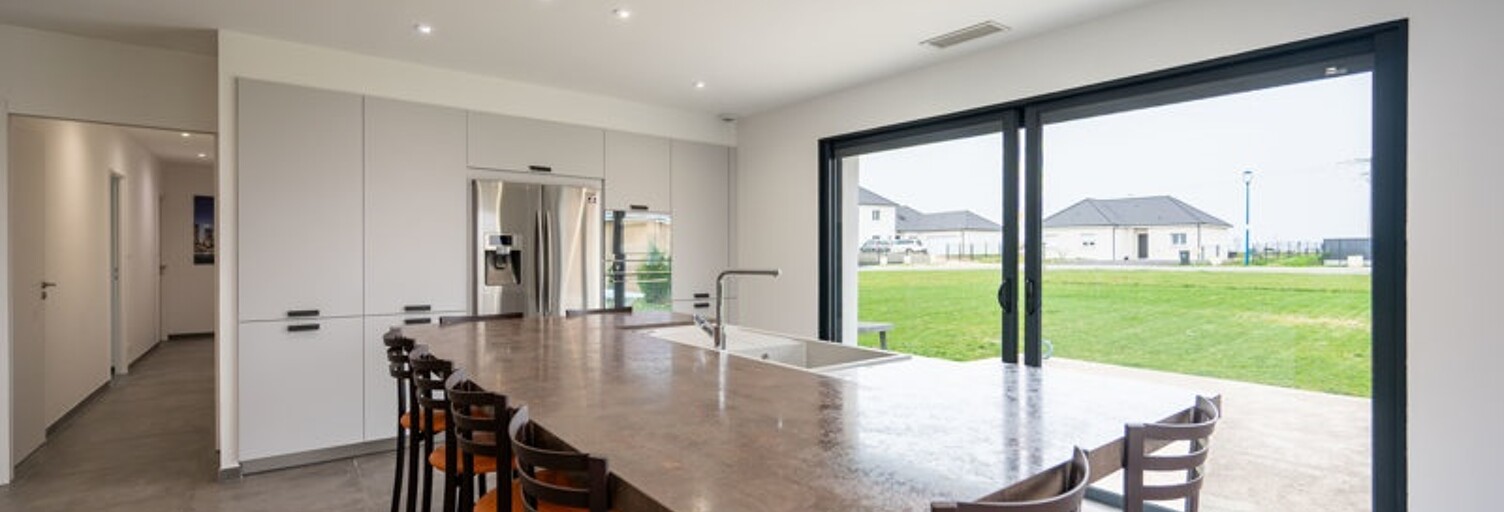 Maison 6 Pièces 140 m² à vendre à Avord (18520)