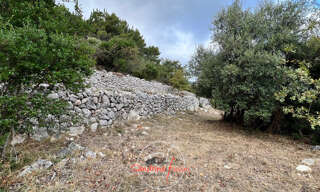 Terrain  1438 m² à vendre à Carros (06510)