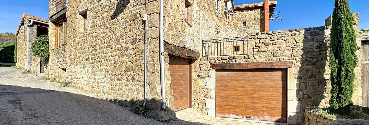 Maison 8 Pièces 204 m² à vendre à Maclas (42520)