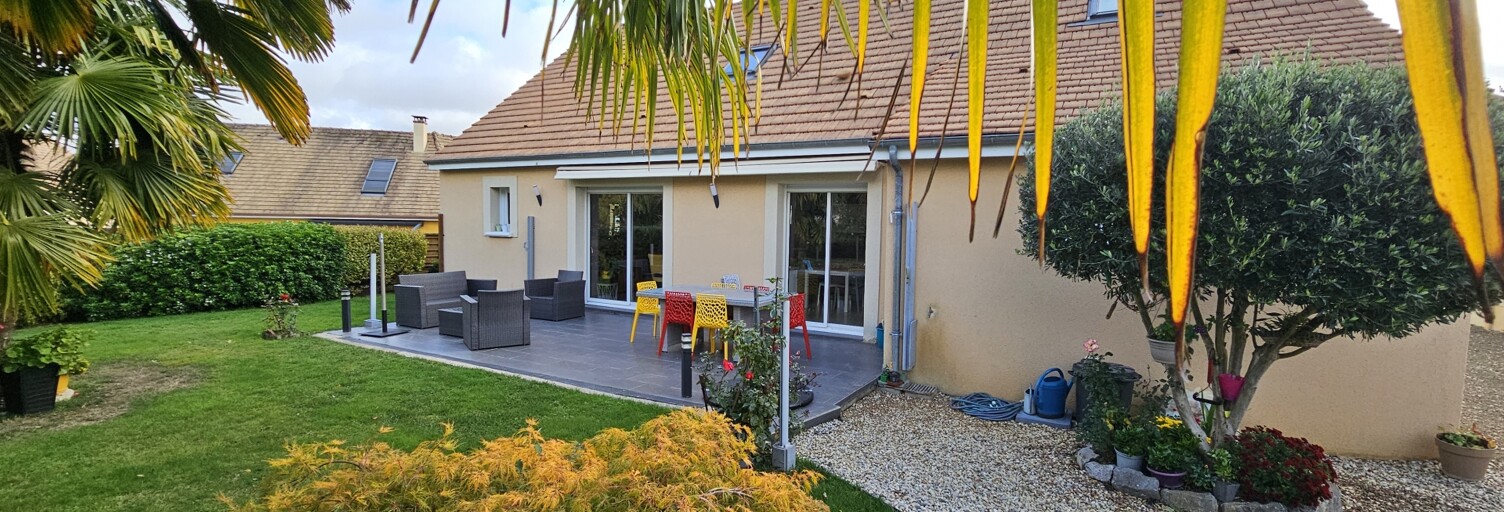 Maison 5 Pièces 117 m² à vendre à Tuffé Val de la Chéronne (72160)