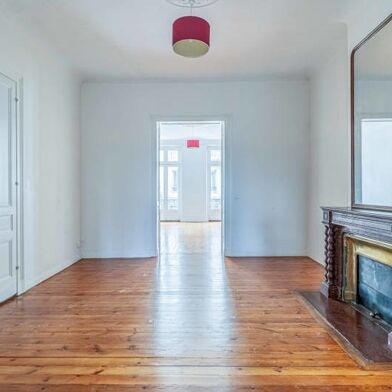 Appartement 5 pièces 598000 €