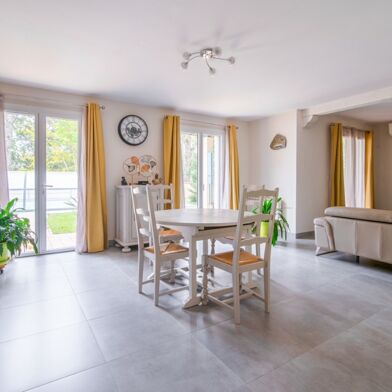 Maison 5 pièces 426465 €