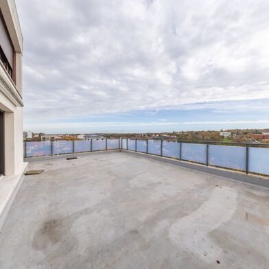 Appartement 5 pièces 204949 €