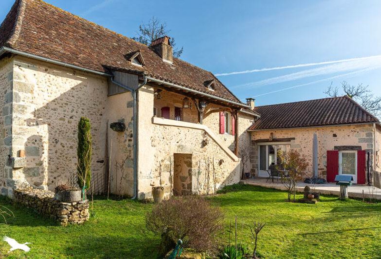 Maison en pierre de 7 pièces principales — photo 1