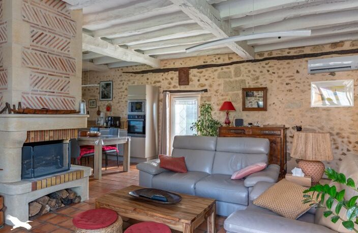 Maison en pierre de 7 pièces principales — photo 4