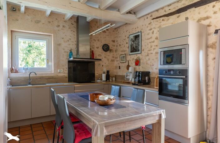 Maison en pierre de 7 pièces principales — photo 5