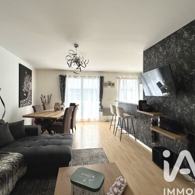 Appartement 3 pièces 815 €