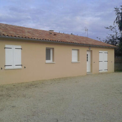 Maison 4 pièces 901 €