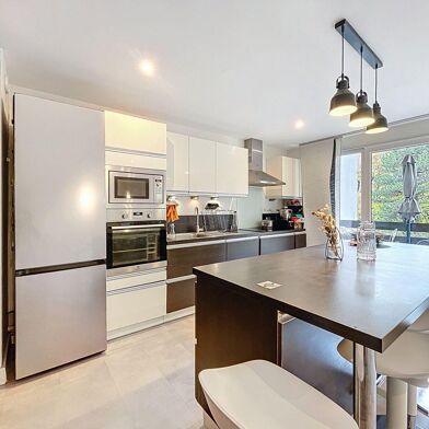 Appartement 5 pièces 276000 €