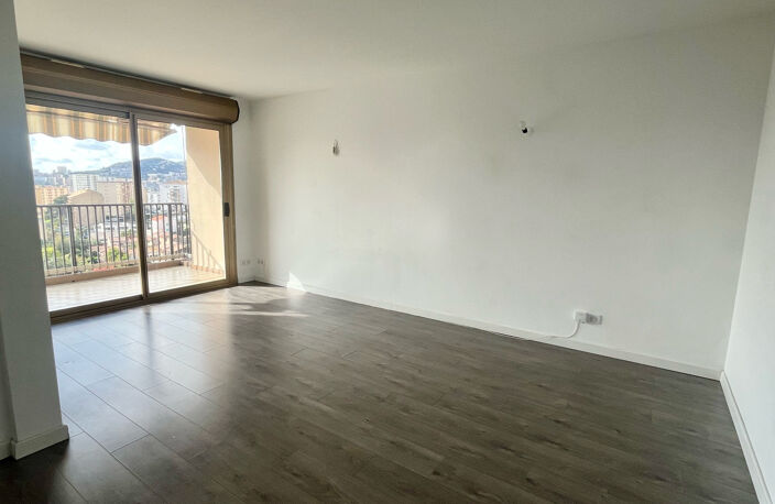  LOCATION A L'ANNEE AJACCIO T2 TERRASSE ET VUE MER — photo 2