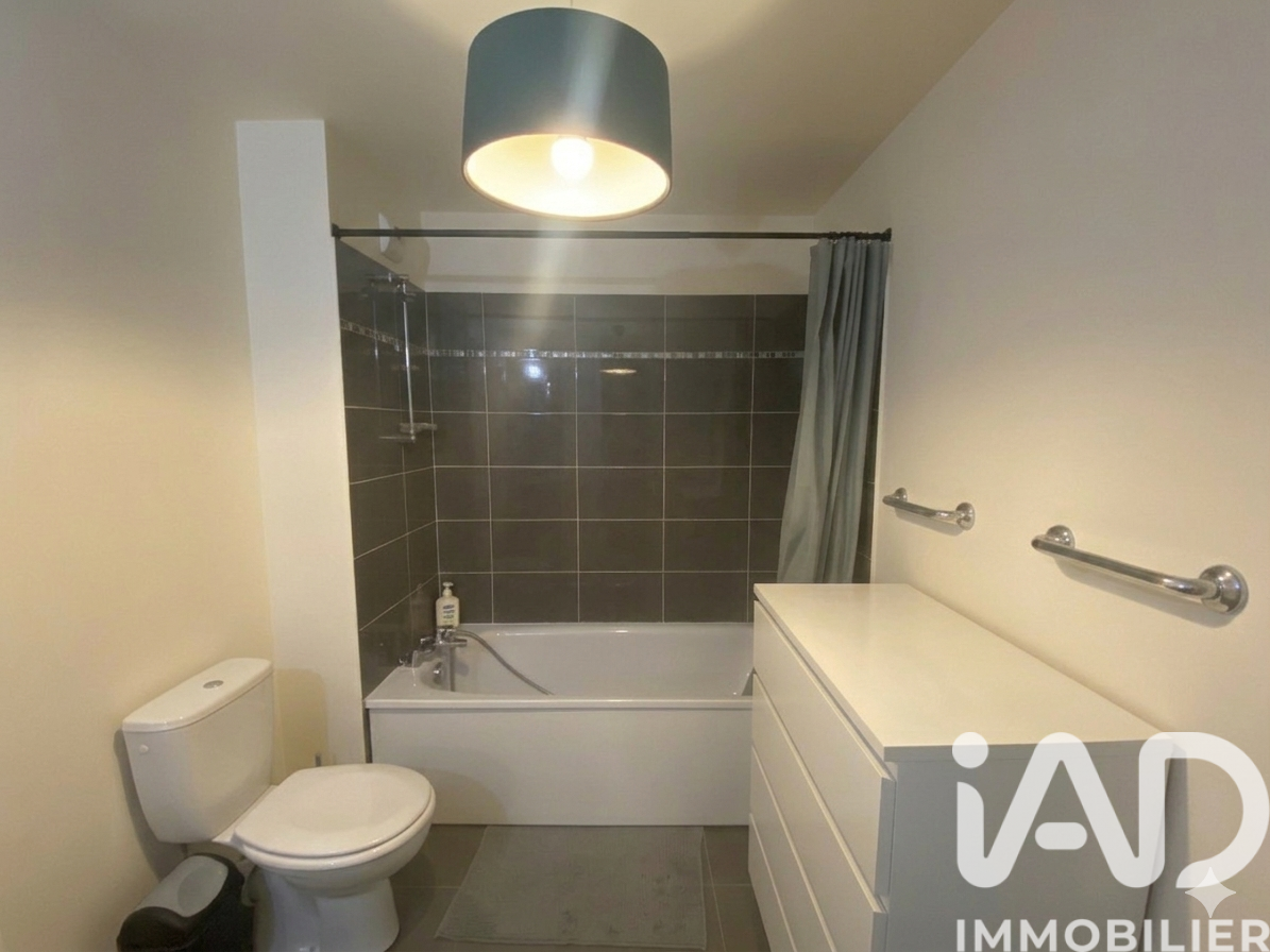 Vente Appartement 2 pièces - Photo 2