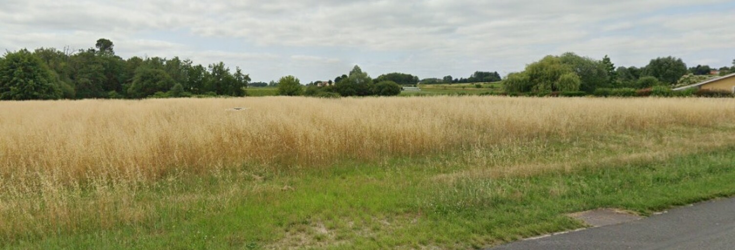 Terrain  1359 m² à vendre à Pugnac (33710)