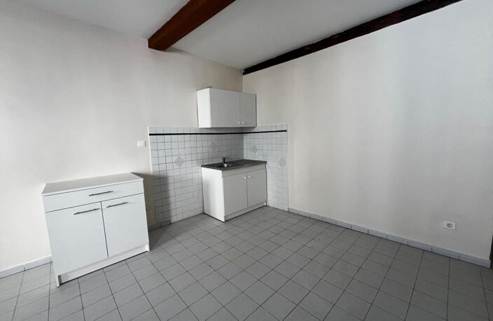 Studio-3ème étage- RIEZ — photo 2