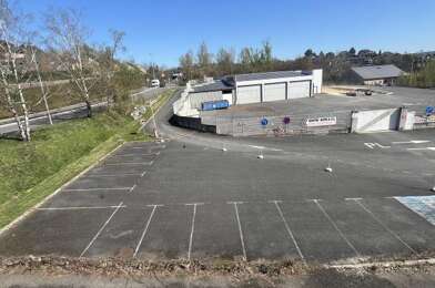 Local industriel  4200 €